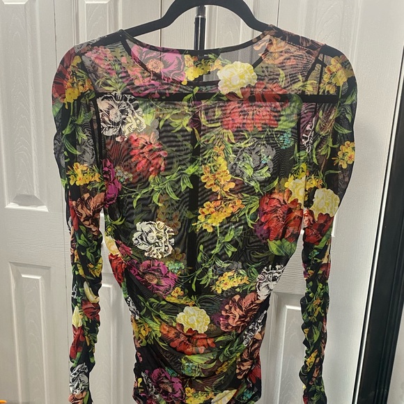 Guess Sheer Floral Ruched Top Sz Small - Picture 5 of 5